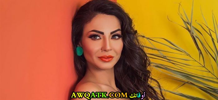 الفنانة دوللي شاهين