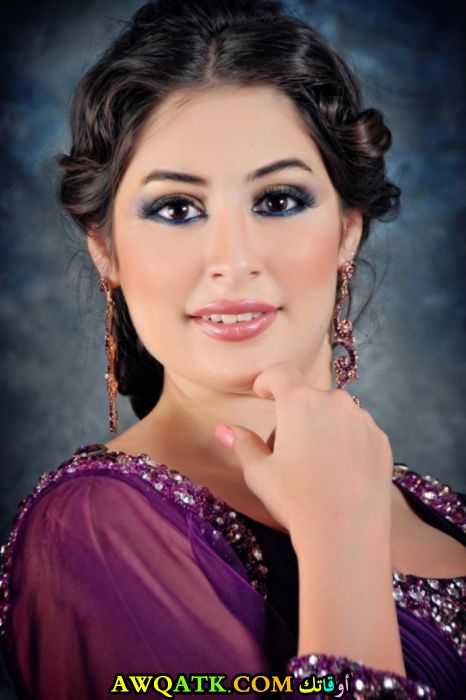 صورة الفنانة رؤى الصبان