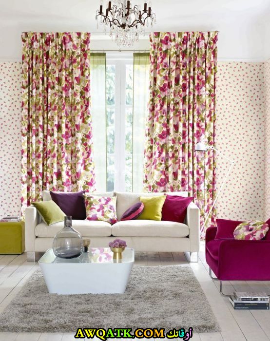 ستارة حديثة للصالونات أنيقة وجميلة 