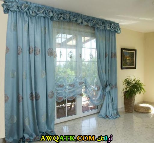 ستارة حديثة للصالونات في منتهي الجمال