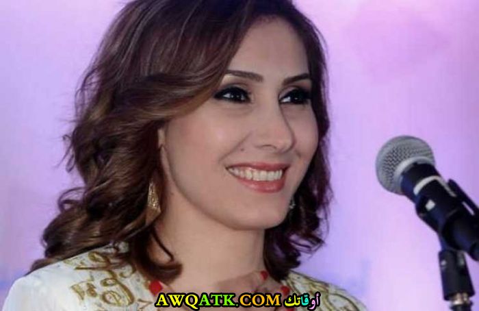 الفنانة لارا عليان