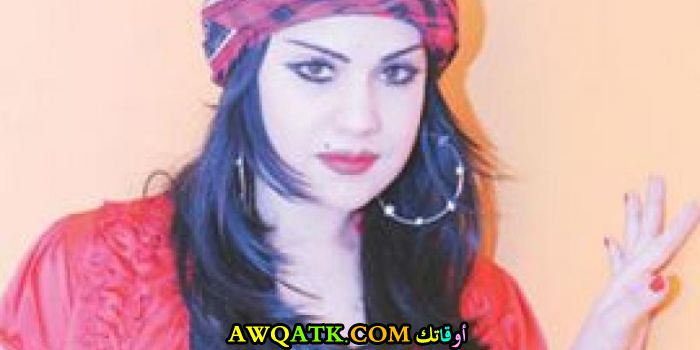 صورة الفنانة ماغي مطران