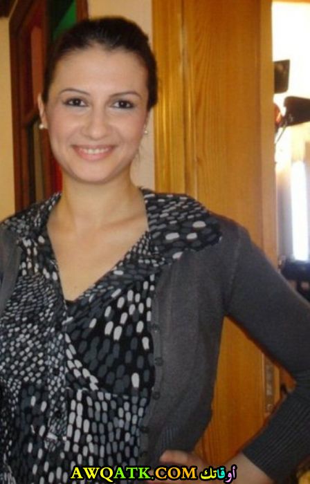 صورة الفنانة ريم علي