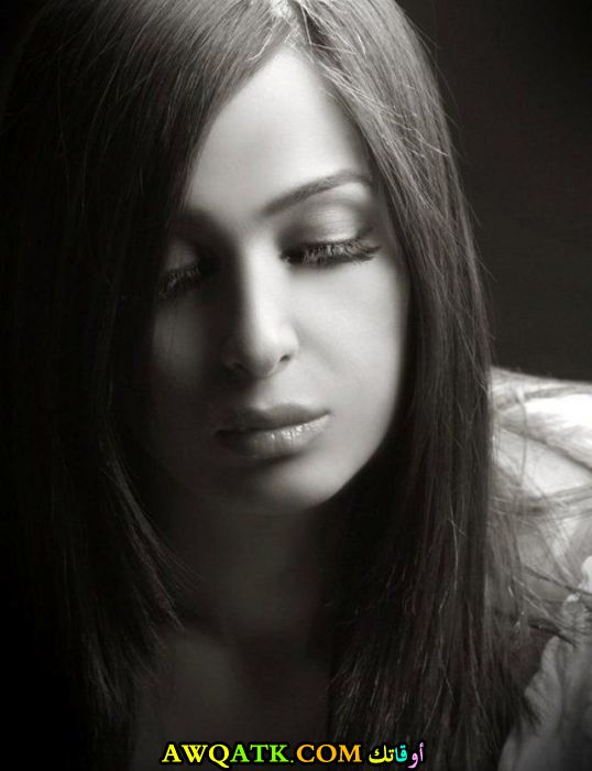 صورة الفنانة علا بدر