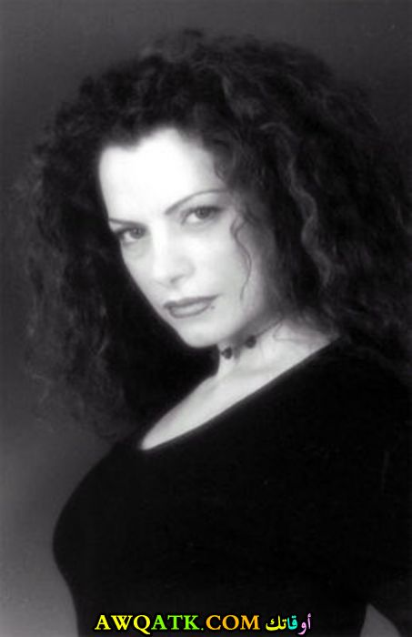 الفنانة لينا مراد