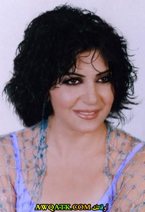 صورة الفنانة ملك مرقدة