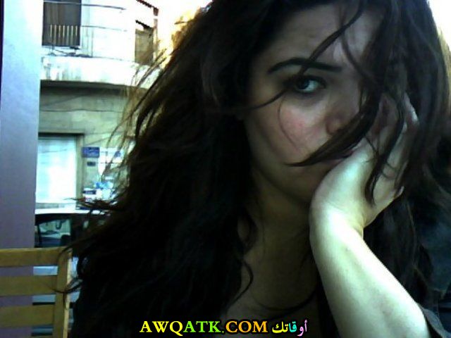 صورة قديمة للممثلة ناندا محمد