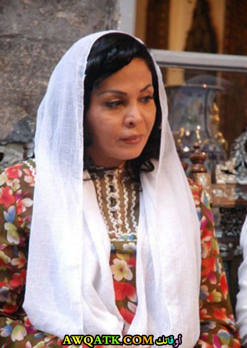 الممثلة نبال الجزائري