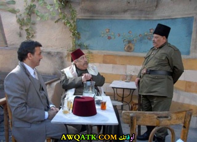 صورة قديمة للفنان أحمد خليفة