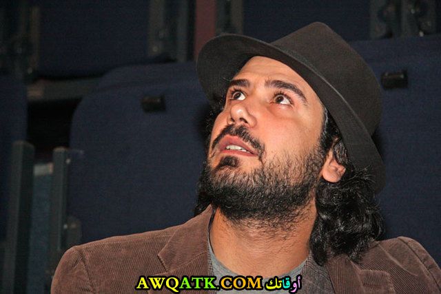 صورة للفنان أسامة حلال