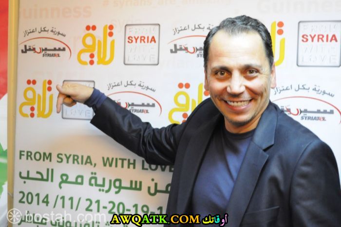 صورة للفنان أمجد طعمة