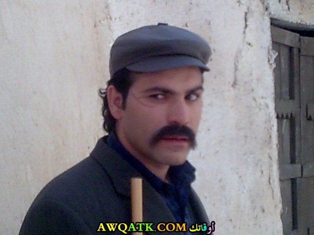 الفنان جلال الطويل