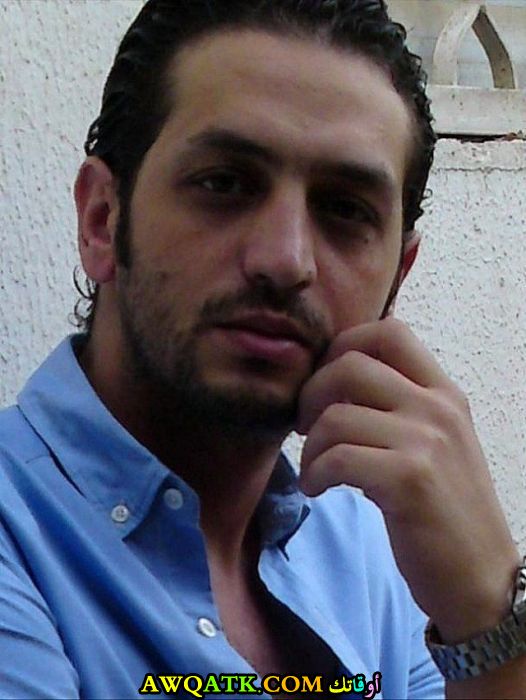 صورة جميلة للفنان علي سكر