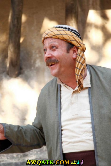 الفنان غسان اللبني