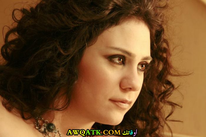 الفنانة لينا شاماميان