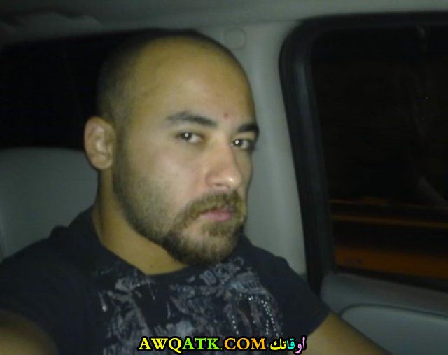 صورة قديمة للفنان محمد رافع