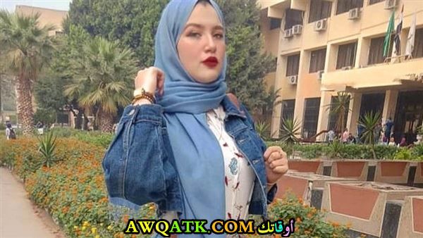 فتاة التيك توك الشهيرة
