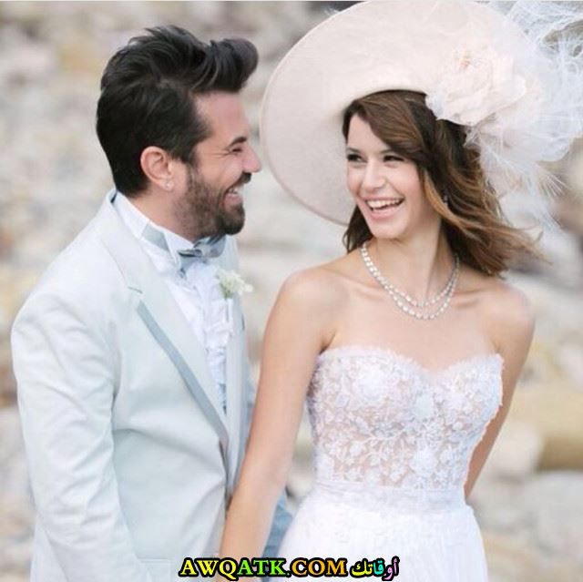 كينا دوغلو وبيرين سات