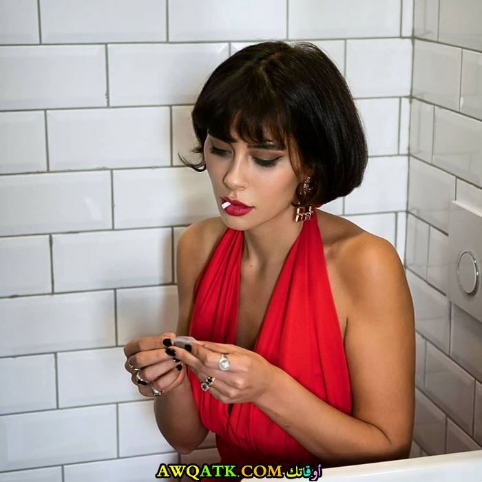 الفنانة أسينا توغال