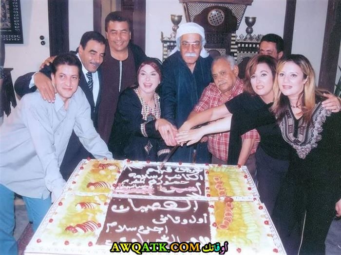 المخرج أحمد السبعاوي مع أبطال مسلسل العصيان