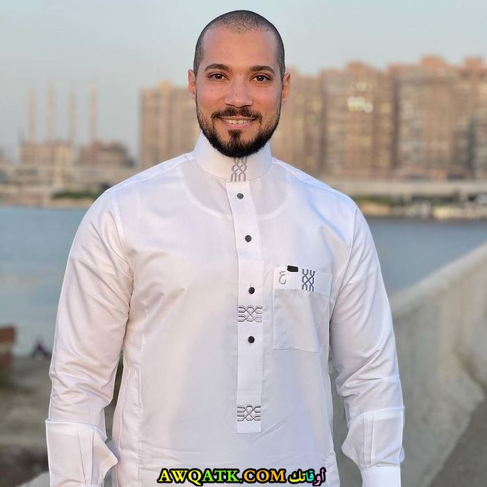 عبد الله رشدي بالجلابية