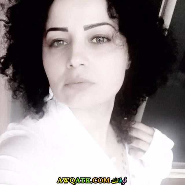 يارا خليل الممثلة السورية