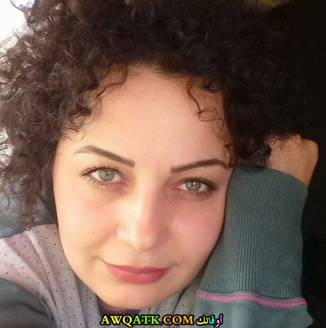 يارا خليل