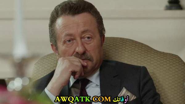 أركان جان الفنان التركي