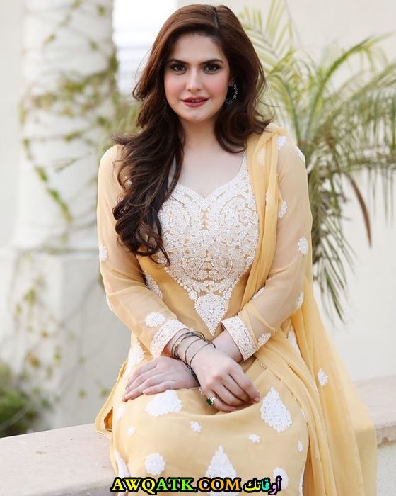 الفنانة الهندية زارين خان
