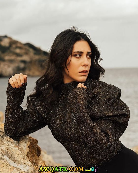 الفنانة هيفدا زيزان الب