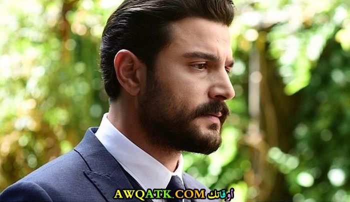 الممثل التركي بوراك سيفينش