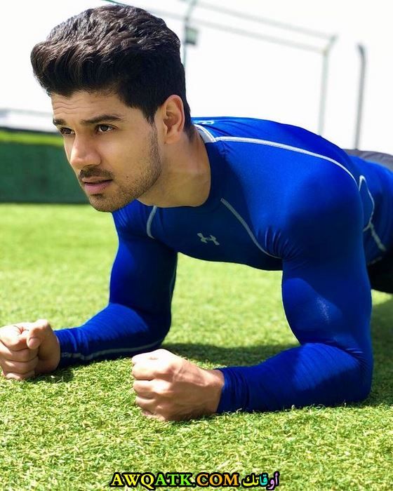 سوراج بانشولي الممثل الهندي