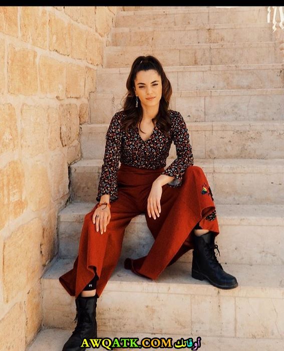 سيرا كوتلوبي الممثلة التركية